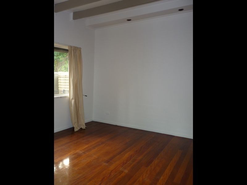 6 Forest Street, Daisy Hill QLD 4127