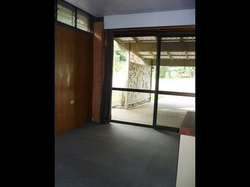 6 Forest Street, Daisy Hill QLD 4127