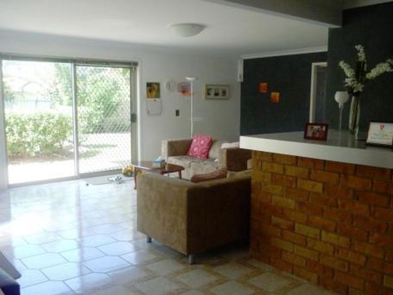 65 Ellendale Cres, Daisy Hill QLD 4127