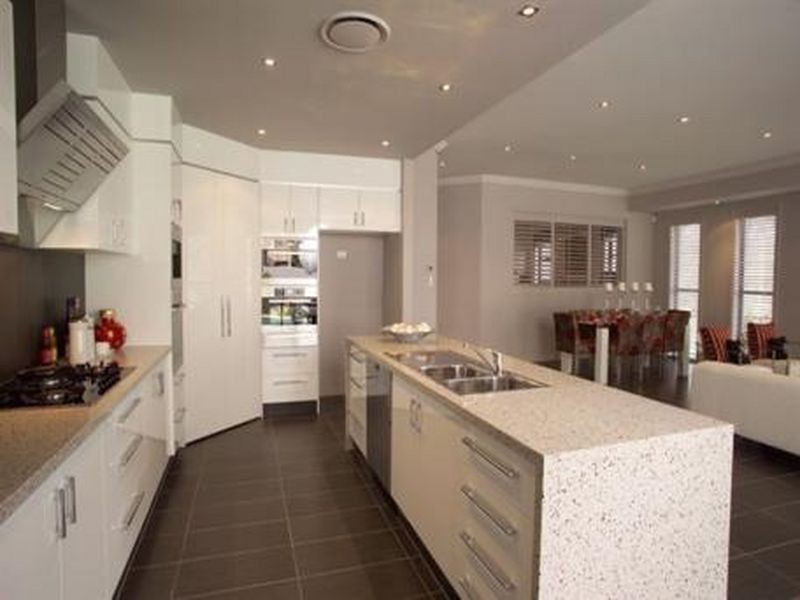 7 John Markwell Pde, Daisy Hill QLD 4127