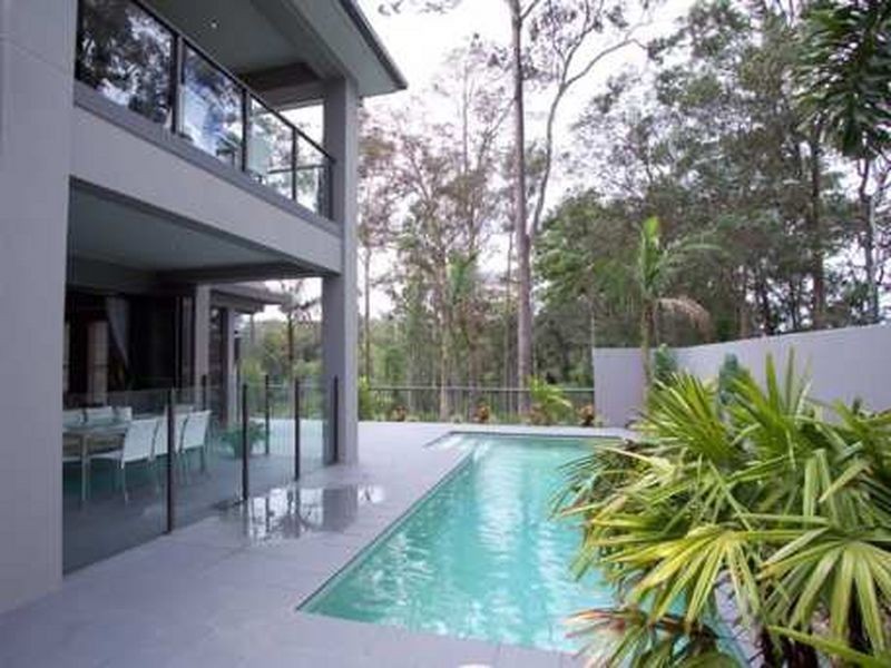 7 John Markwell Pde, Daisy Hill QLD 4127