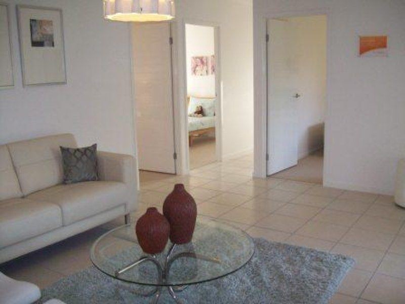 16 Dennis Vale, Daisy Hill QLD 4127