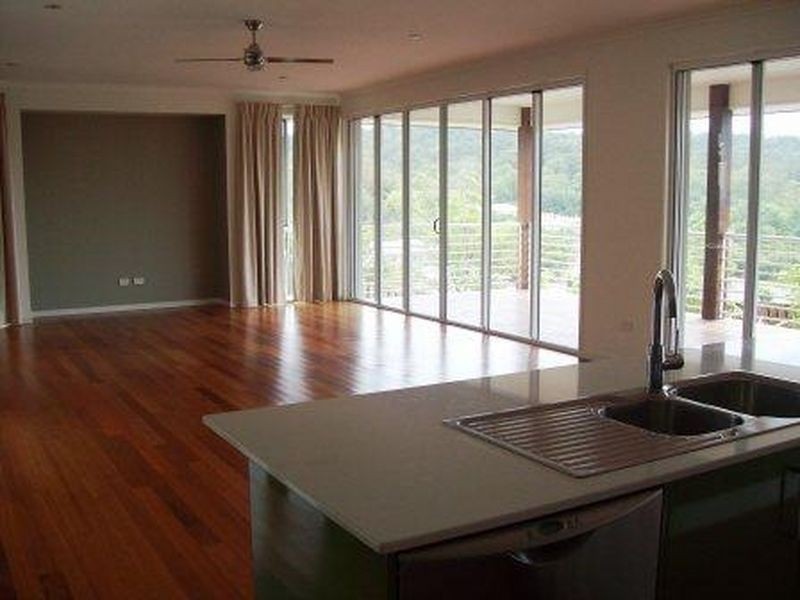 21 Dennis Vale, Daisy Hill QLD 4127
