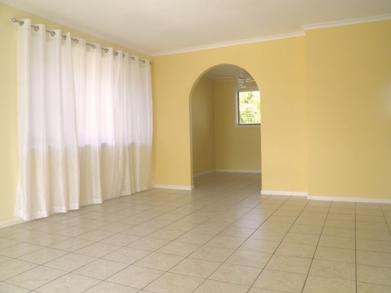 37 Lenore Crescent, Springwood QLD 4127