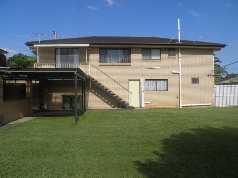 37 Lenore Crescent, Springwood QLD 4127