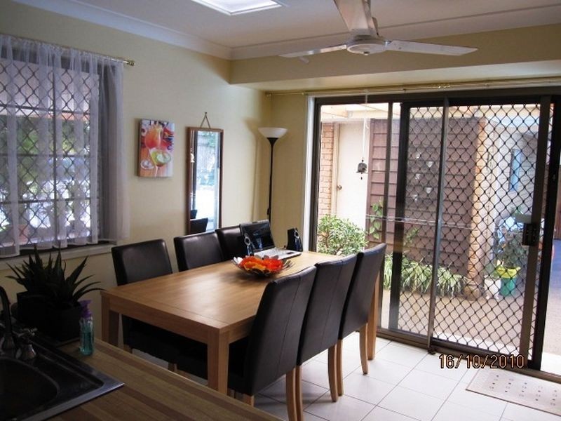 1 Epson Court, Daisy Hill QLD 4127