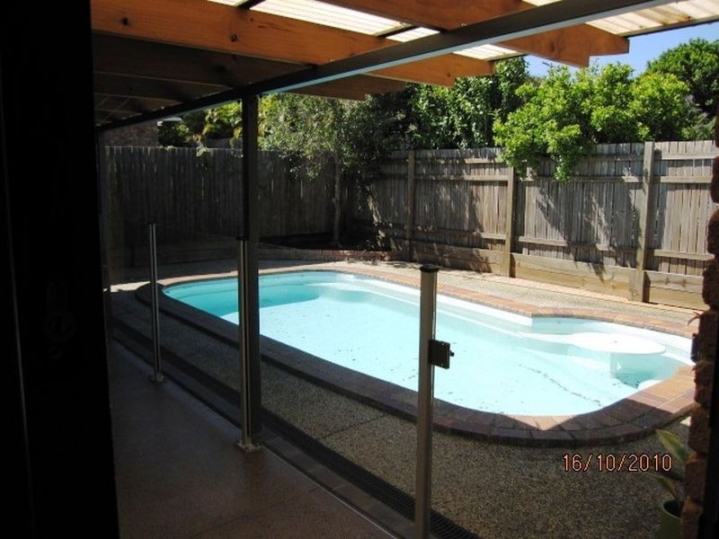 1 Epson Court, Daisy Hill QLD 4127