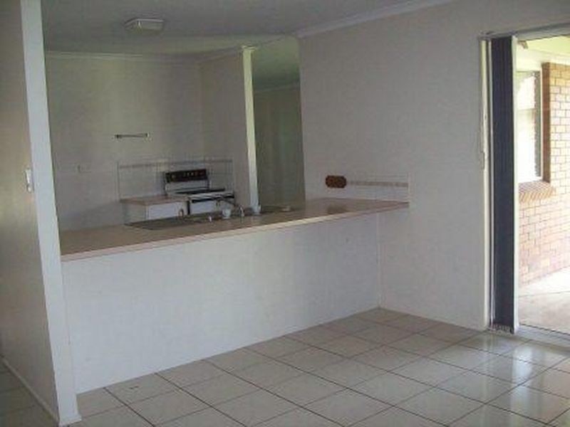 24 Yeates Crescent, Meadowbrook QLD 4131