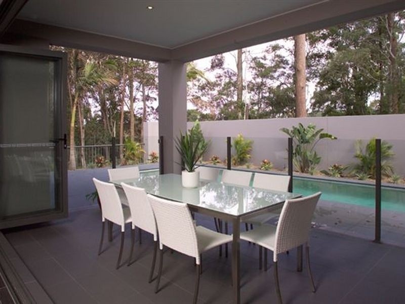 7 John Markwell Parade, Daisy Hill QLD 4127