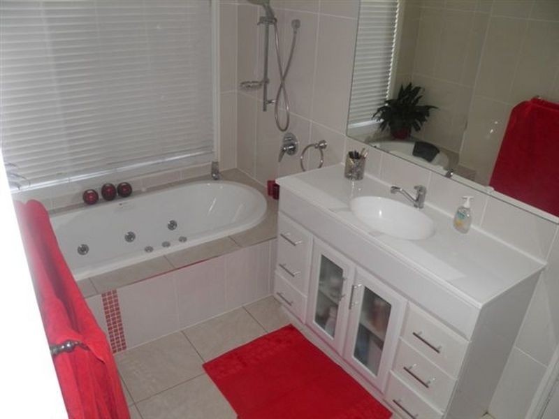 4 Elysium Road, Rochedale South QLD 4123