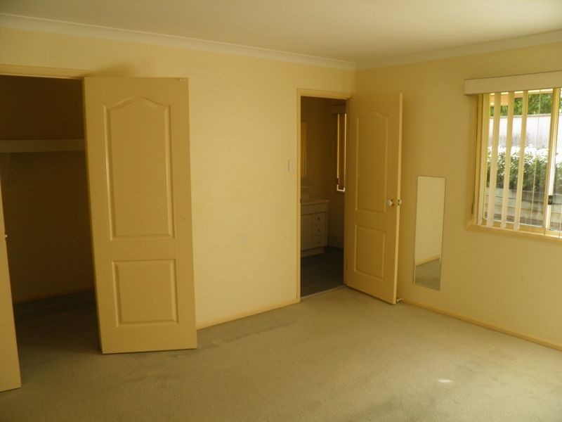 1/8 John Paul Drive, Daisy Hill QLD 4127