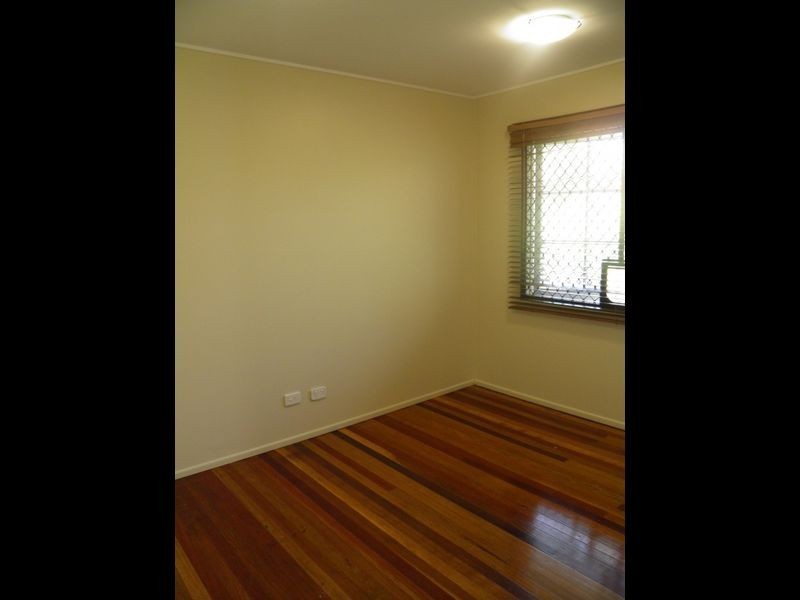 101 Cinderalla Drive, Springwood QLD 4127