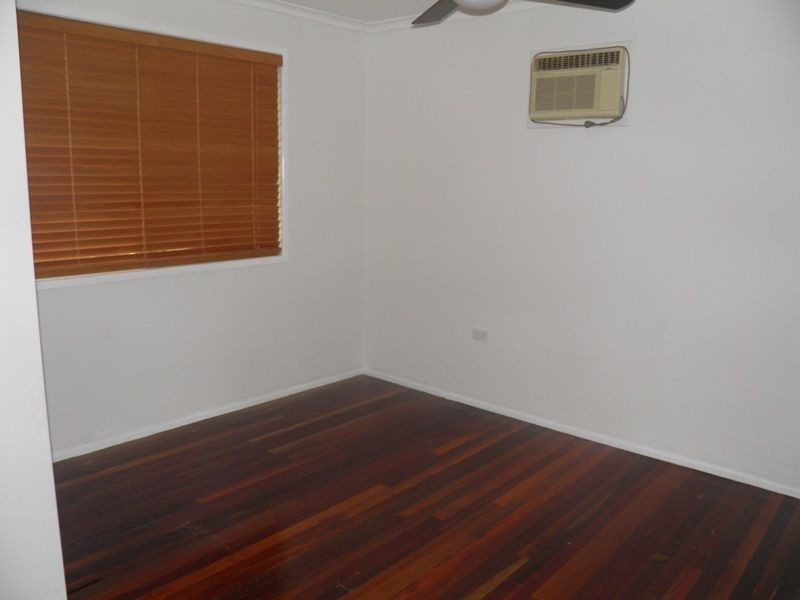 5 Parkway Road, Daisy Hill QLD 4127