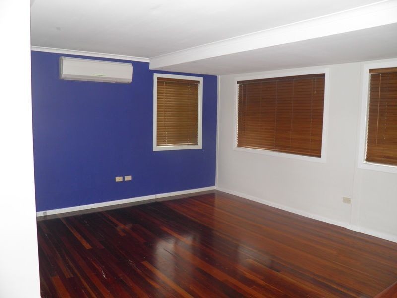 5 Parkway Road, Daisy Hill QLD 4127