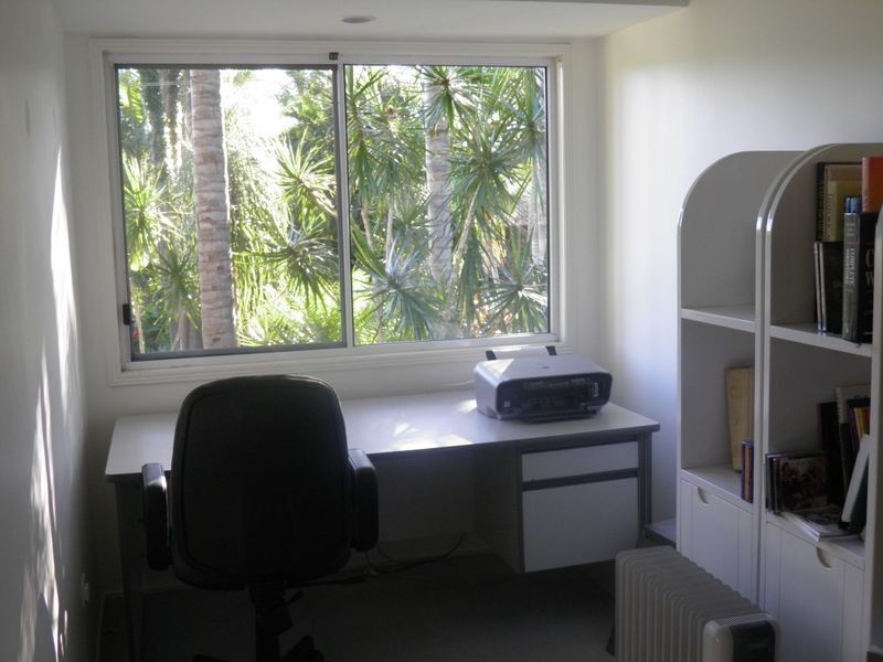 8 Park Court, Springwood QLD 4127