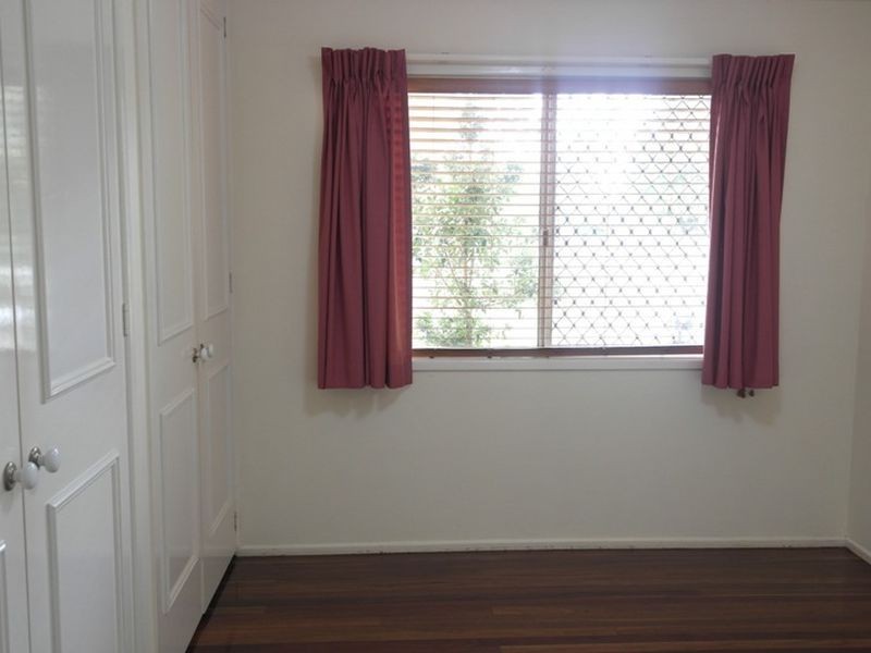 153 Springwood Road, Springwood QLD 4127