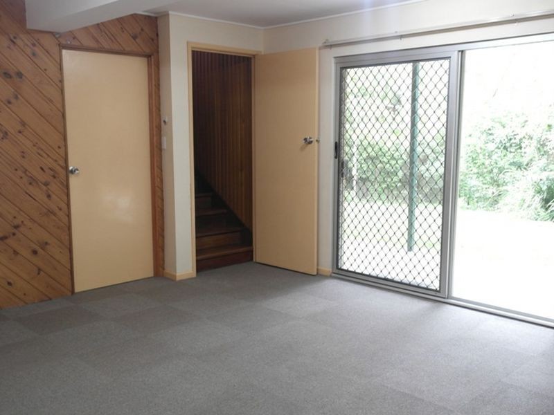 153 Springwood Road, Springwood QLD 4127