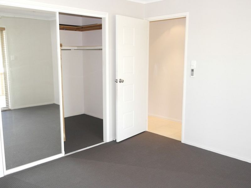 64 Celandine Street, Shailer Park QLD 4128