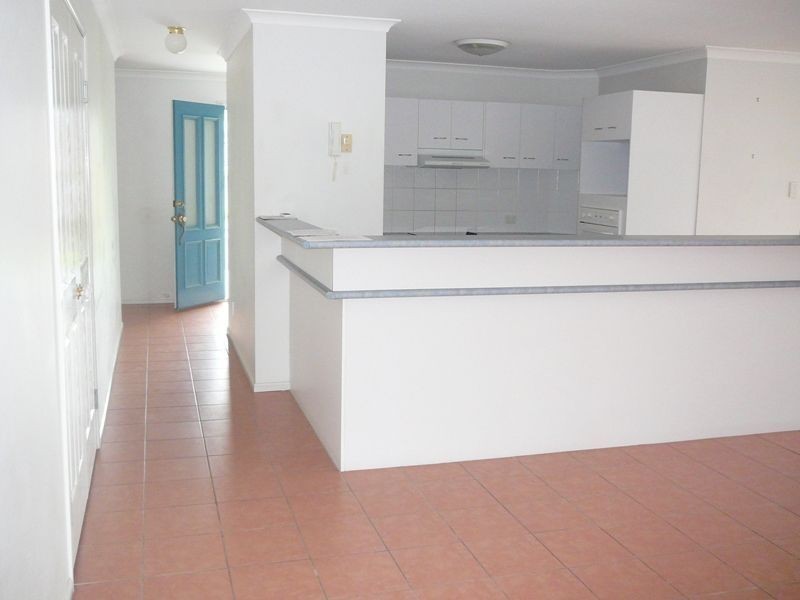 19/8 John Paul Drive, Daisy Hill QLD 4127