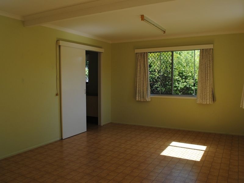 15 Coonara Street, Holland Park QLD 4121