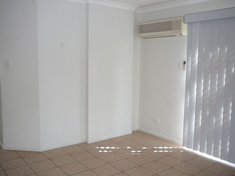 3/8 John Paul Drive, Daisy Hill QLD 4127