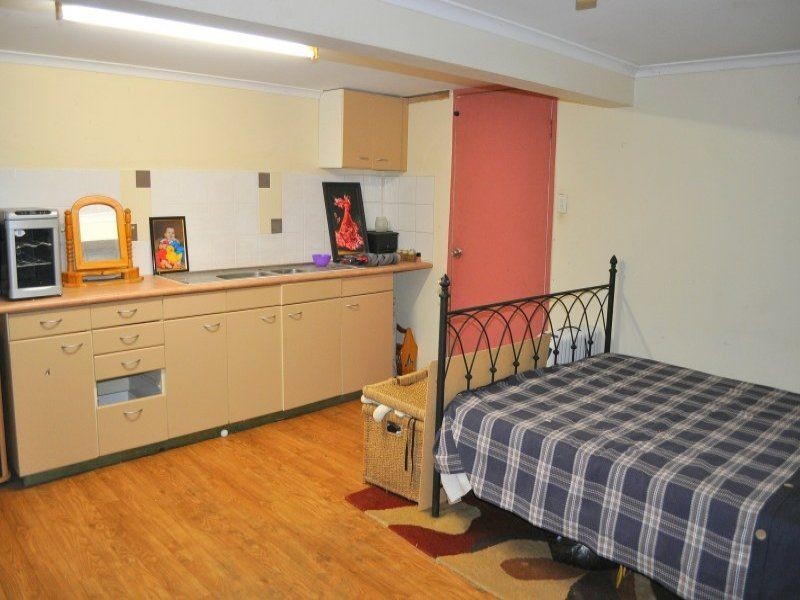 24 Eleanor Avenue, Underwood QLD 4119