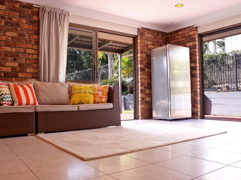 13 Hillside Drive, Daisy Hill QLD 4127