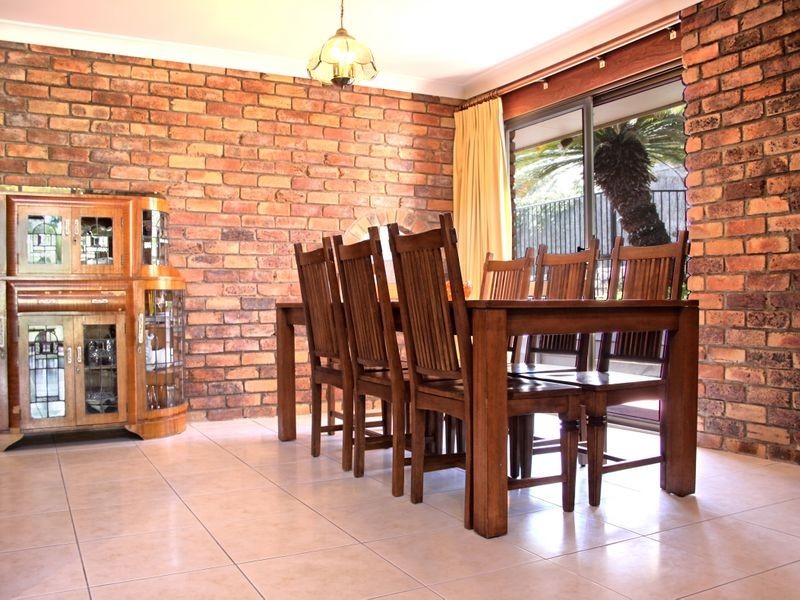 13 Hillside Drive, Daisy Hill QLD 4127