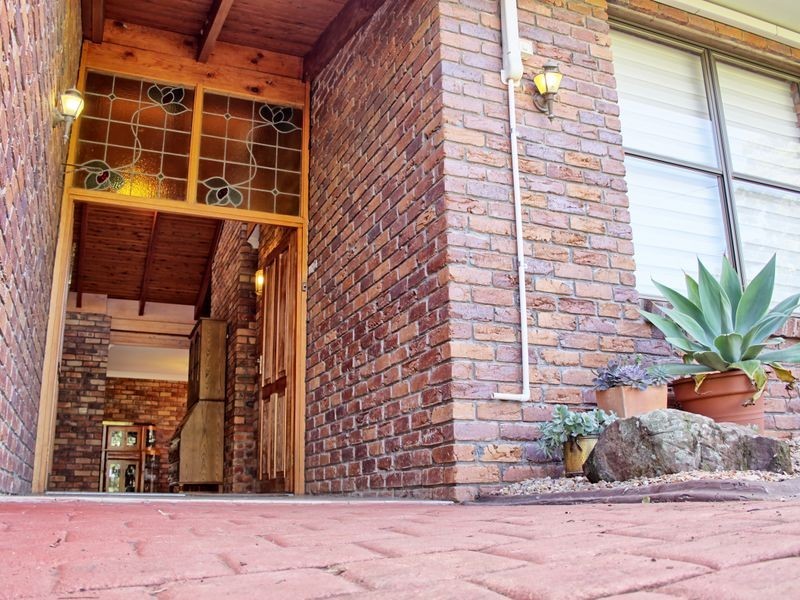 13 Hillside Drive, Daisy Hill QLD 4127