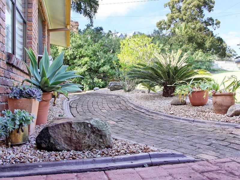 13 Hillside Drive, Daisy Hill QLD 4127