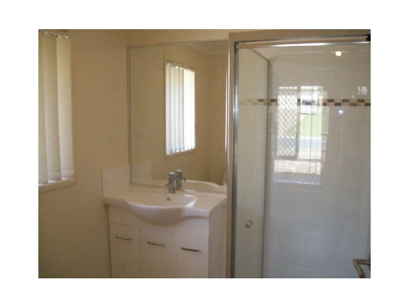 16 Kenthurst Crescent, Rochedale South QLD 4123