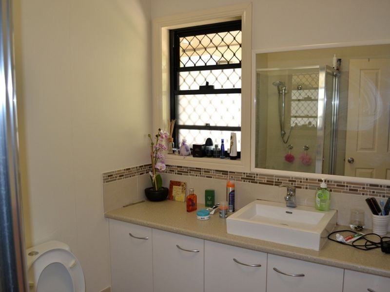 429 Springwood Road, Daisy Hill QLD 4127