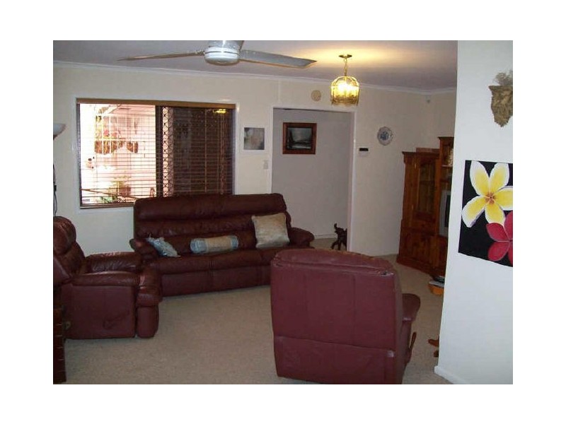 24 Westmoreland Blvd, Springwood QLD 4127