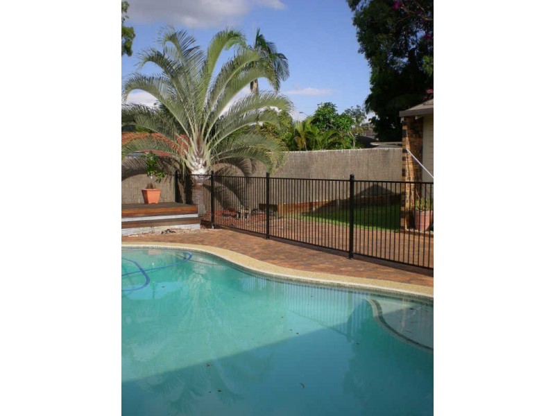 25 Westgate Ave, Springwood QLD 4127