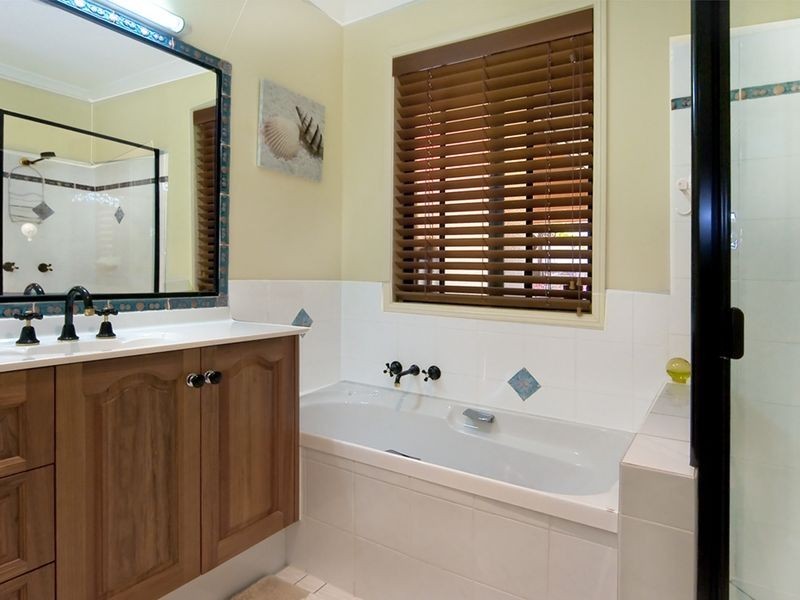 2 Koolan Crescent, Shailer Park QLD 4128