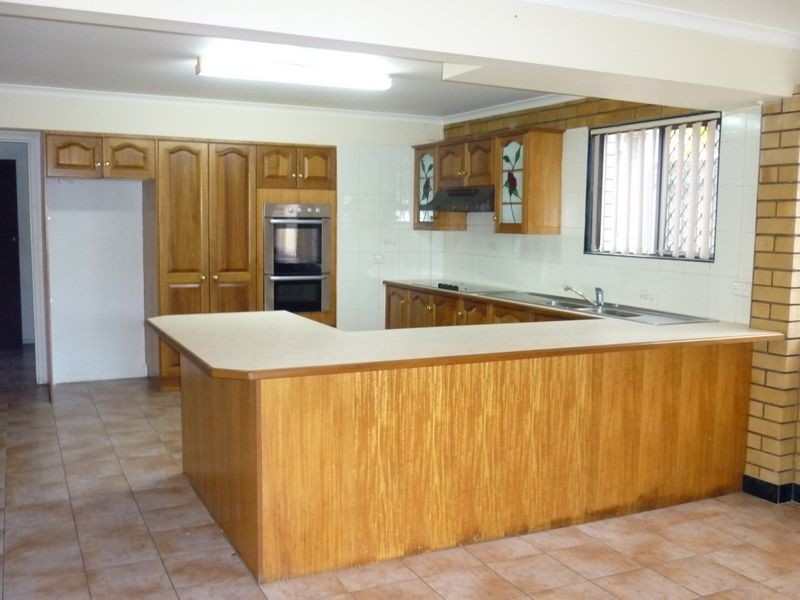 144 Springwood Road, Springwood QLD 4127