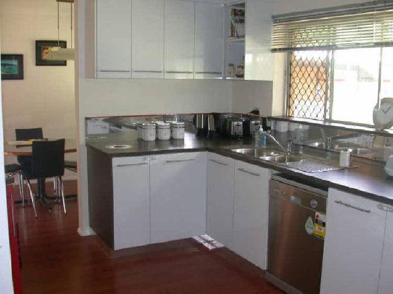 14 Juanita Grove, Springwood QLD 4127