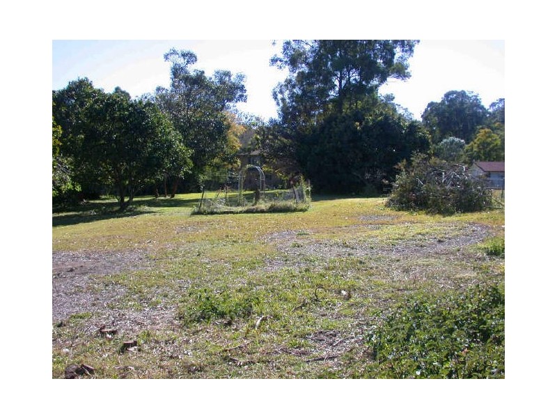 18-20 Lawnton Street, Daisy Hill QLD 4127