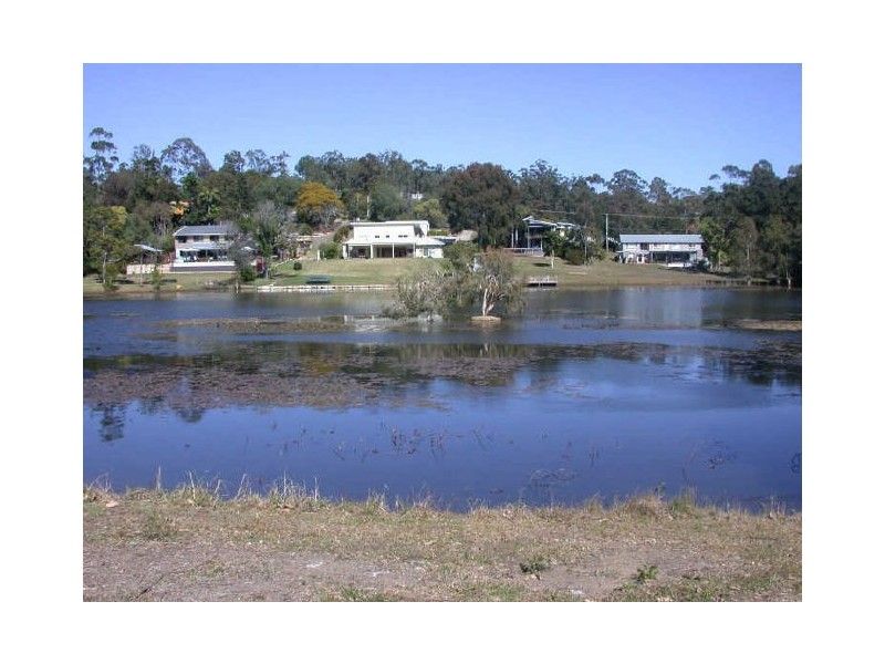 18-20 Lawnton Street, Daisy Hill QLD 4127