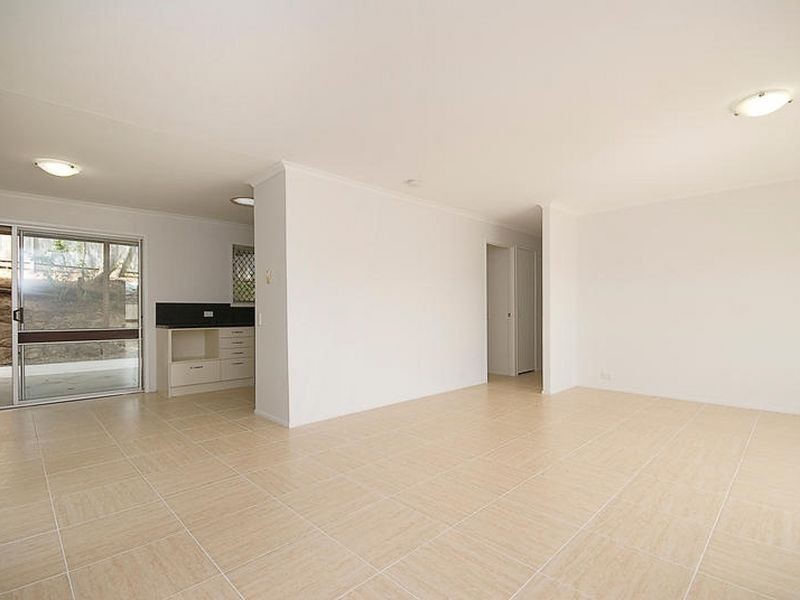 5 Inglis Court, Springwood QLD 4127