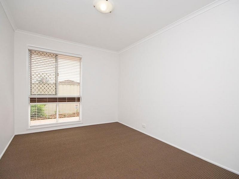 5 Inglis Court, Springwood QLD 4127