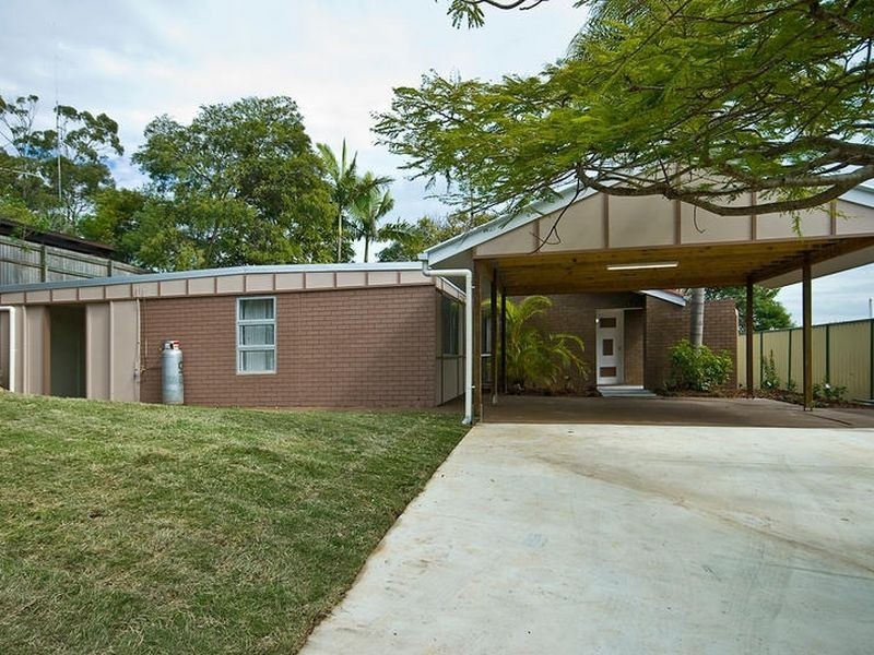 5 Inglis Court, Springwood QLD 4127