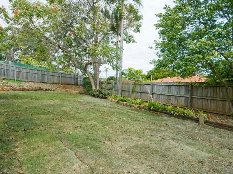5 Inglis Court, Springwood QLD 4127