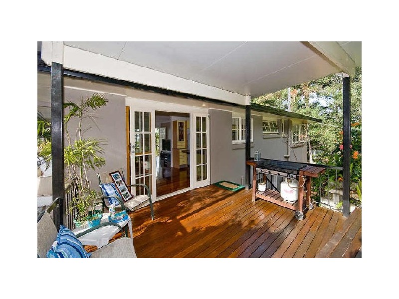 11 Holyoake Drive, Daisy Hill QLD 4127