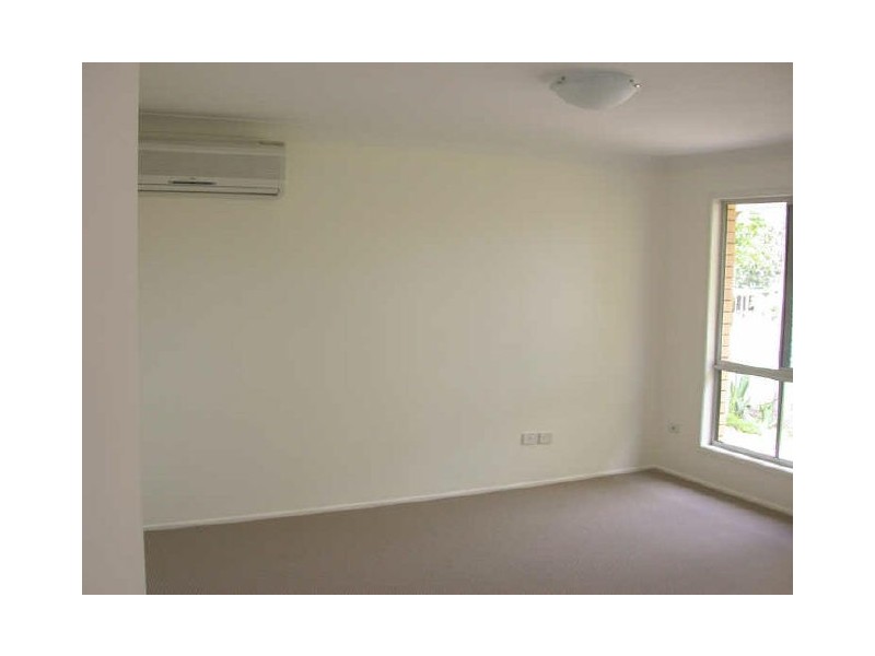 16 Kenthurst Crescent, Rochedale South QLD 4123
