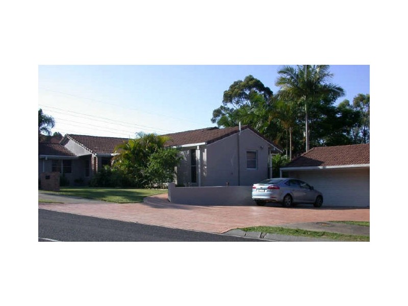 140 – 142 Dennis Road, Springwood QLD 4127