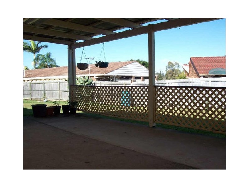 33 Brentwood Drive, Daisy Hill QLD 4127