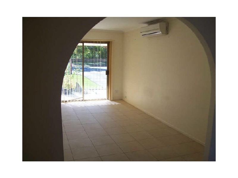 33 Brentwood Drive, Daisy Hill QLD 4127