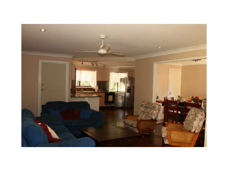 27 Jeanette Avenue, Springwood QLD 4127