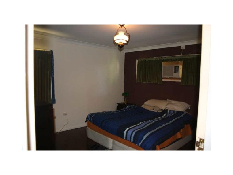 27 Jeanette Avenue, Springwood QLD 4127